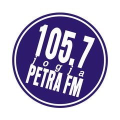 PETRA FM 105.7 logo
